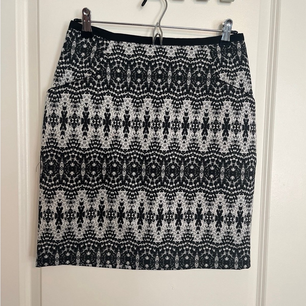 NWT H&M Skirt Size 8